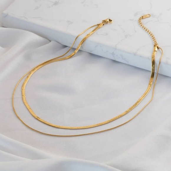 NEW 18K Gold Plated Flat Herringbone Snake Chain Double Layer Necklace - Picture 2 of 4